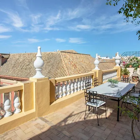 Apartment Genteel Virgen De Reyes Sevilla
